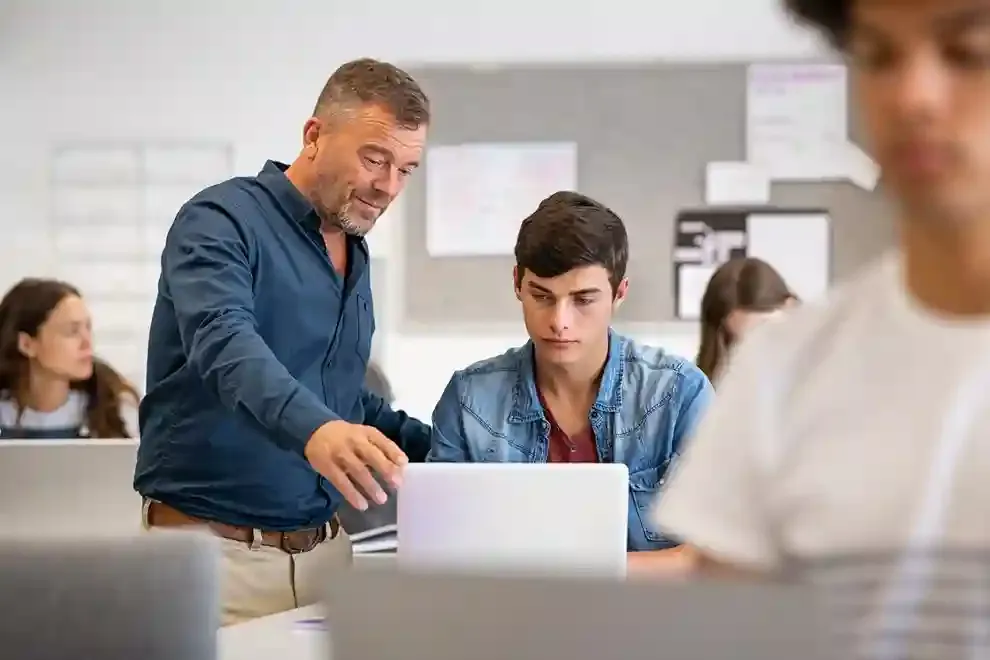 Ilustración para: Docentes que impulsan tu aprendizaje